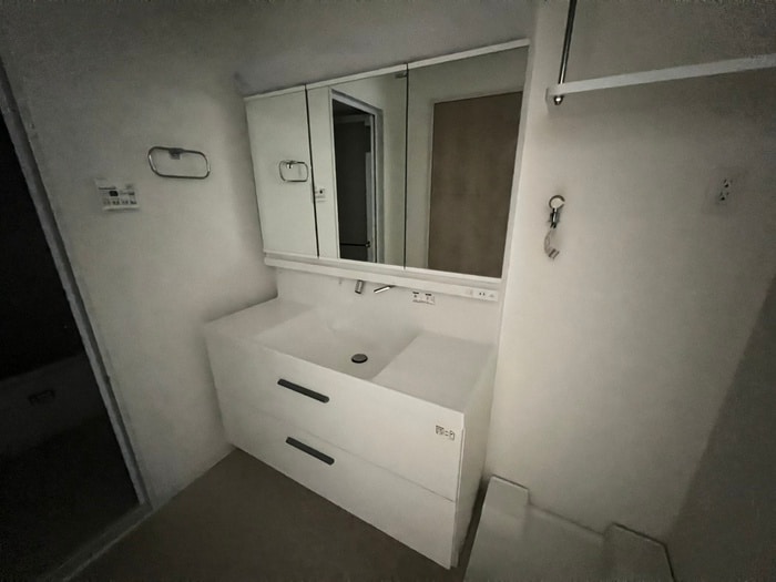 物件内観写真12　(洗面)