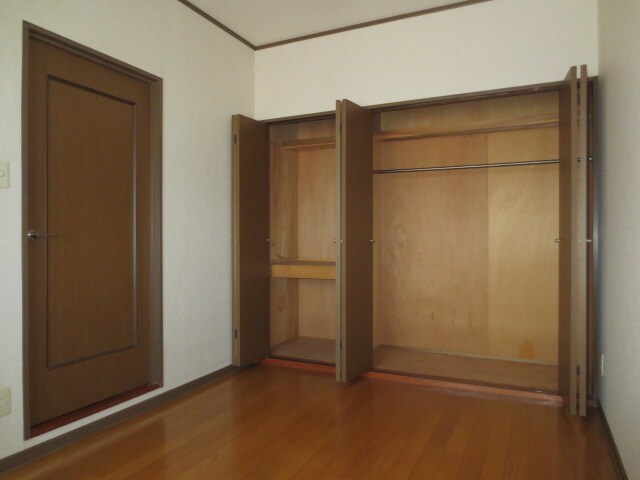 物件内観写真9　(居室)