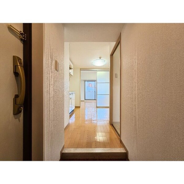 物件内観写真14　(廊下)