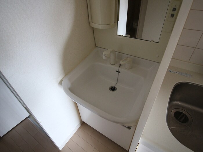 物件内観写真12　(洗面)