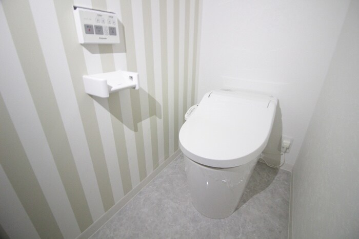 物件内観写真9　(トイレ)