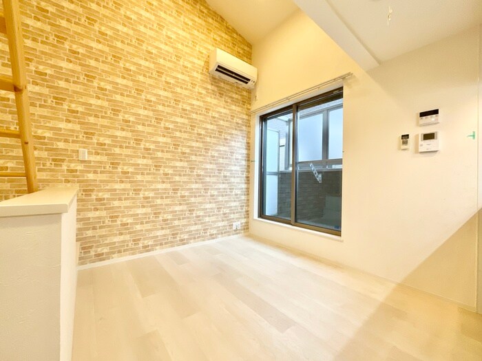 物件内観写真9　(居室)