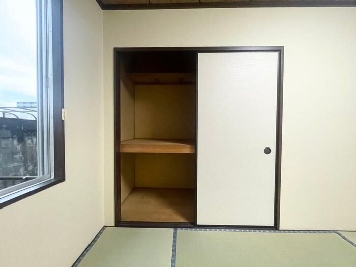 物件内観写真11　(収納)