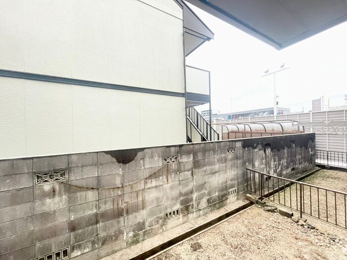 物件内観写真18　(室内からの展望)