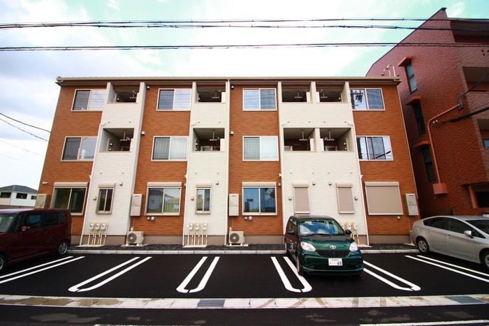 物件外観写真2　(外観写真)