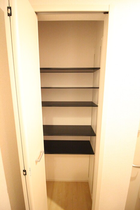 物件内観写真8　(靴箱)