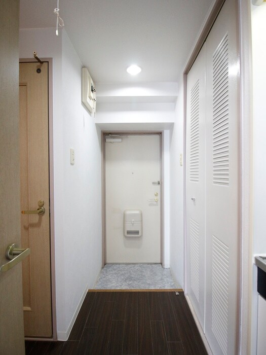 物件内観写真15　(玄関)