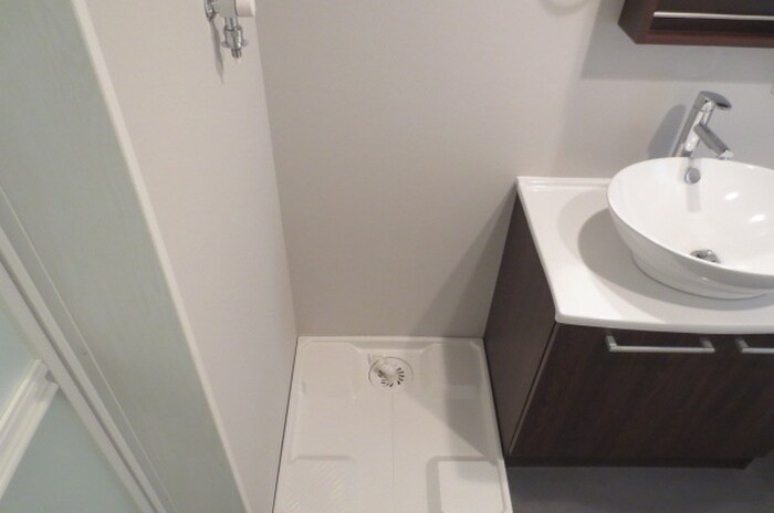 物件内観写真16　(洗濯機置場)