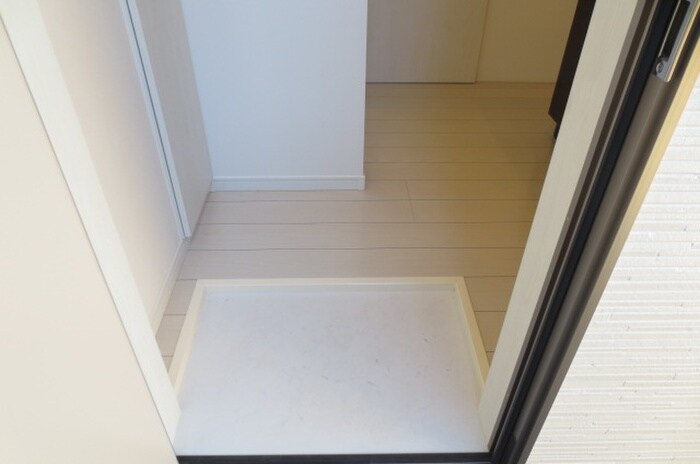 物件内観写真19　(玄関)