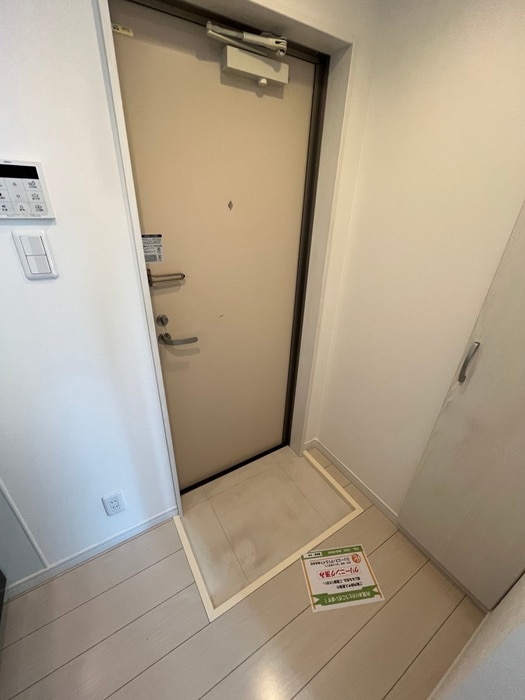 物件内観写真19　(玄関)