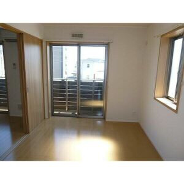 物件内観写真7　(居室)