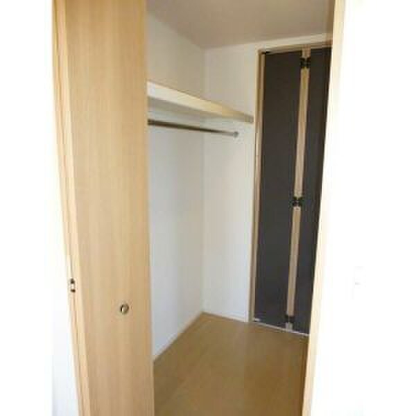 物件内観写真9　(収納)