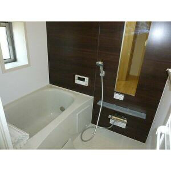 物件内観写真11　(バス／シャワールーム等)