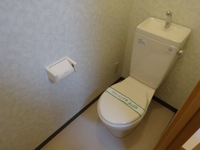 物件内観写真14　(トイレ)