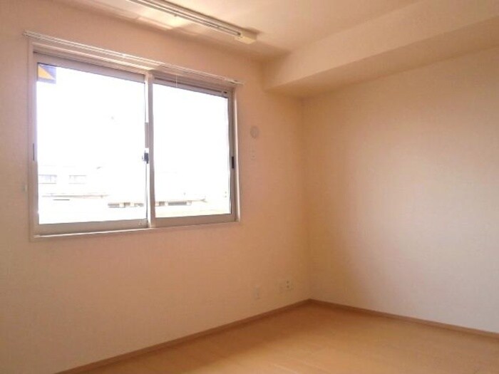 物件内観写真8　(内観写真)