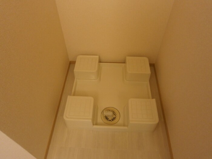 物件内観写真19　(洗濯機置場)