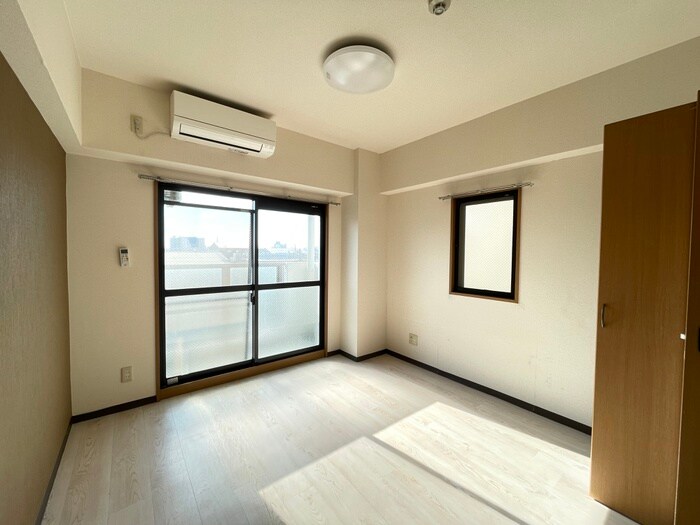 物件内観写真8　(居室)