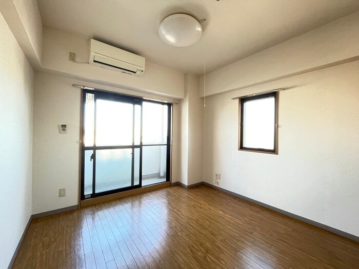 物件内観写真8　(居室)