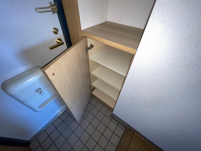 物件内観写真16　(靴箱)
