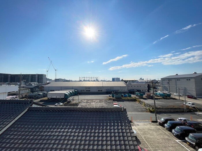 物件内観写真22　(室内からの展望)