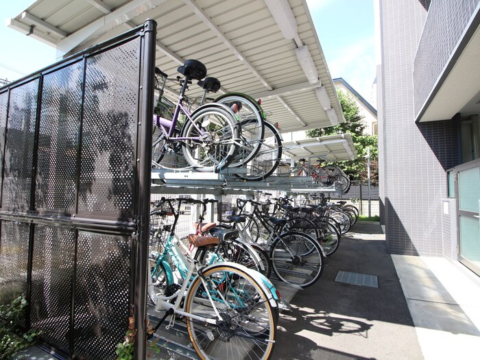 物件外観写真5　(駐輪場)