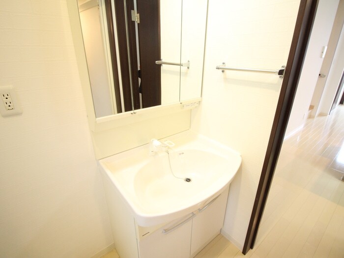 物件内観写真13　(洗面)