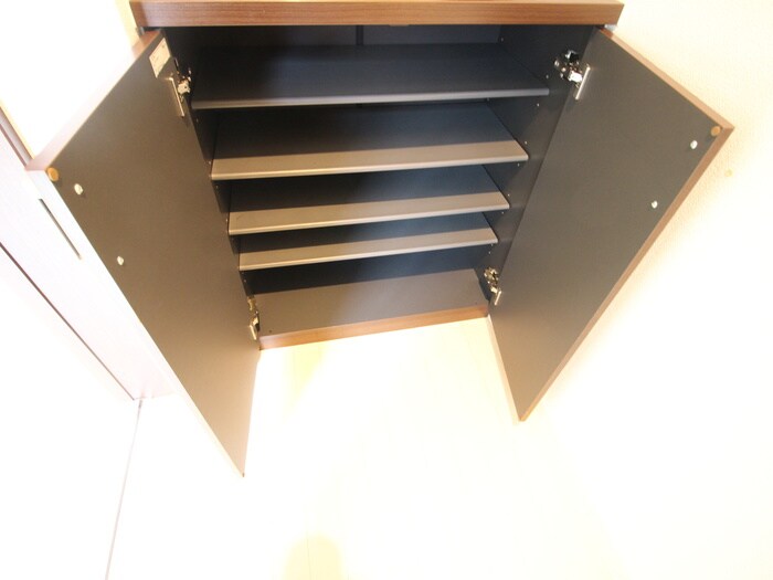 物件内観写真17　(靴箱)