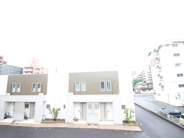 物件内観写真19　(室内からの展望)