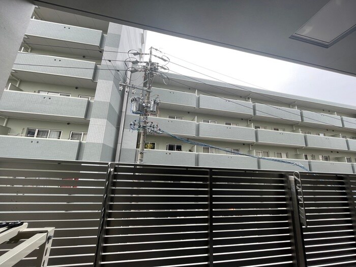 物件内観写真19　(室内からの展望)