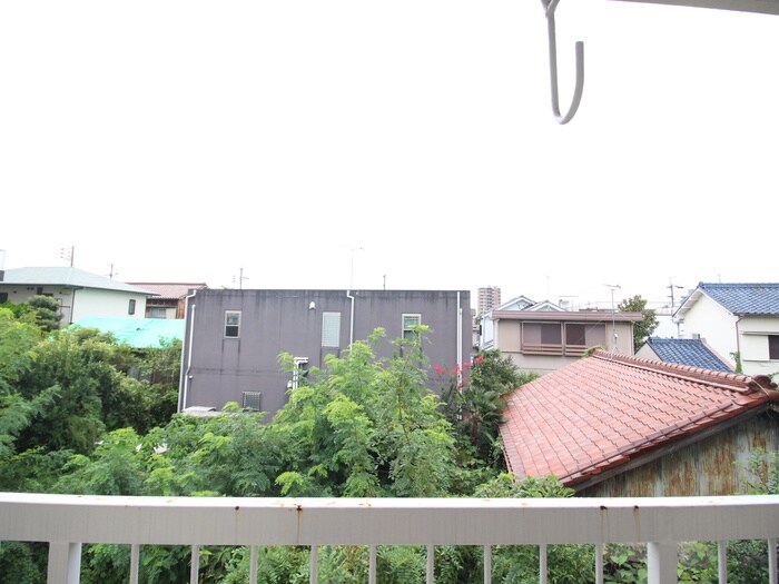 物件内観写真16　(室内からの展望)