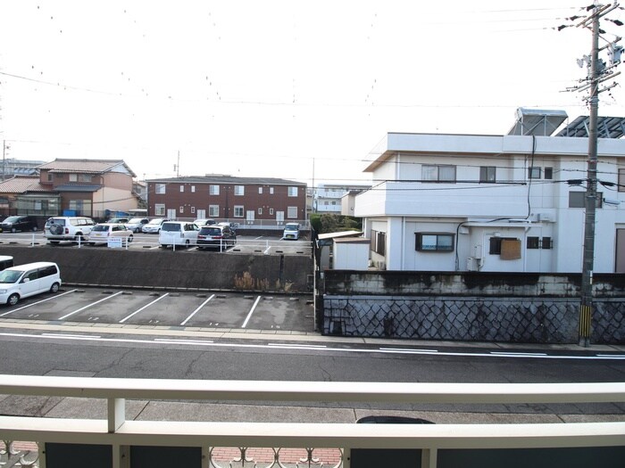 物件内観写真15　(室内からの展望)