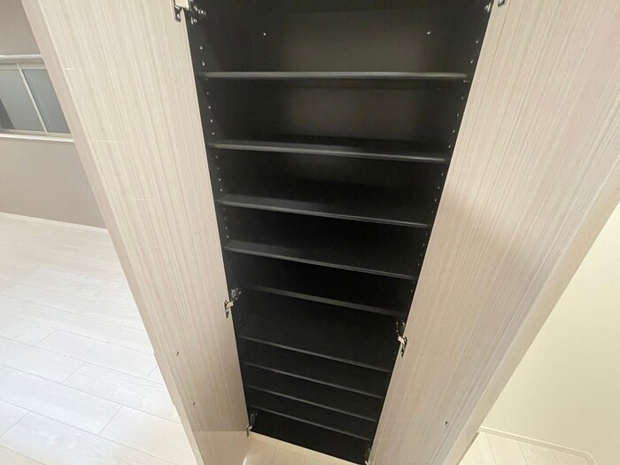 物件内観写真18　(靴箱)