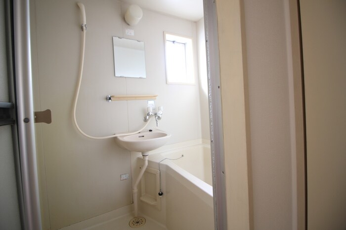 物件内観写真12　(バス／シャワールーム等)