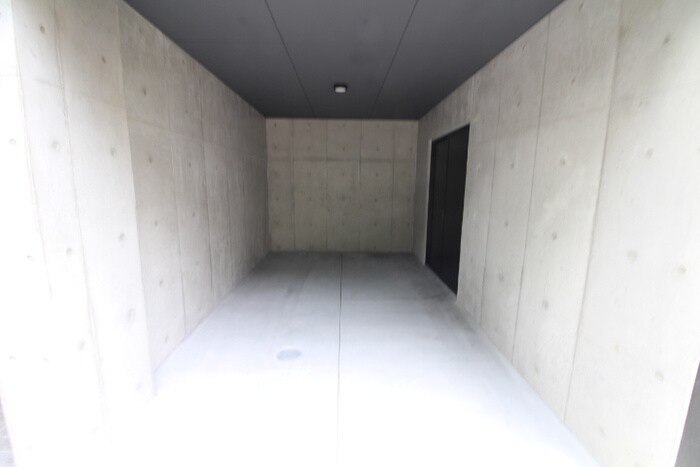 物件外観写真6　(駐車場)