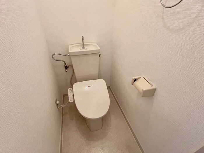 物件内観写真16　(トイレ)