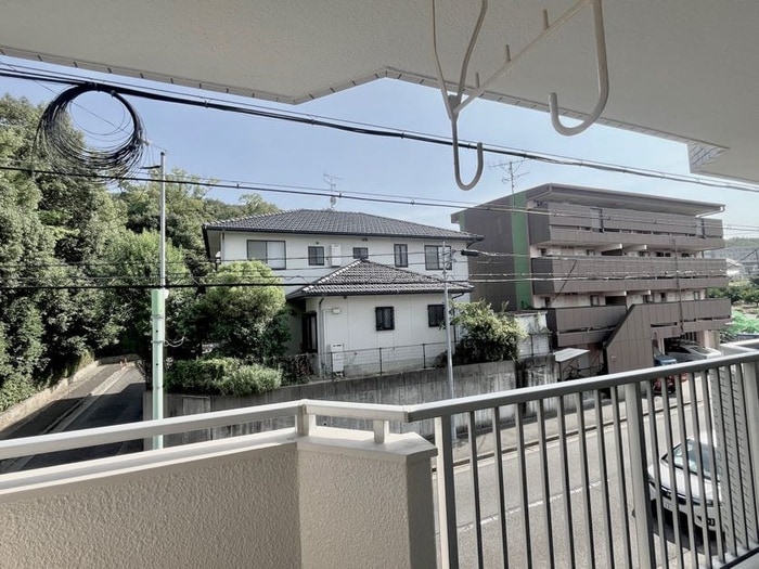 物件内観写真20　(室内からの展望)