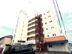ヤマサンマンション外観写真
