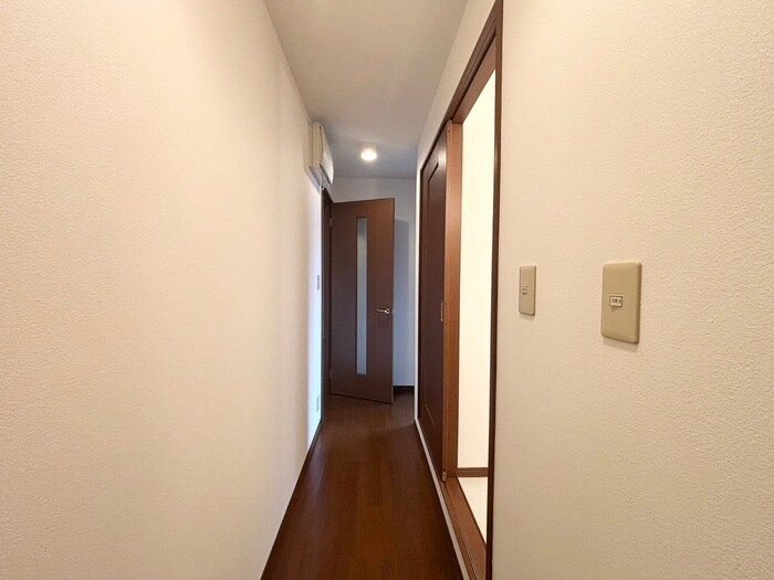 物件内観写真19　(廊下)