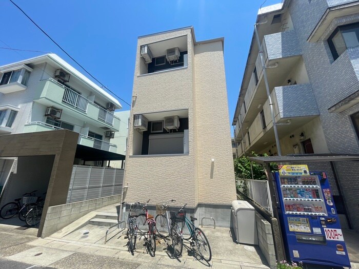 物件外観写真1　(外観写真)