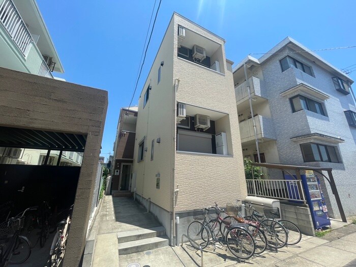 物件外観写真6　(外観写真)