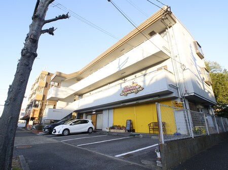 岡真マンション外観写真