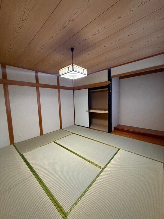 物件内観写真8　(居室)