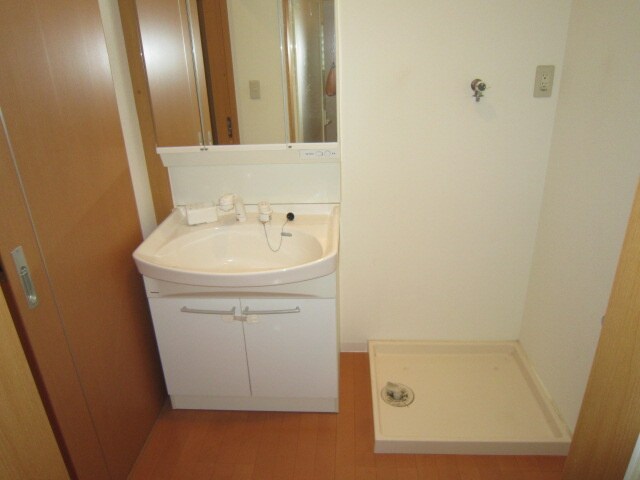 物件内観写真9　(洗面)