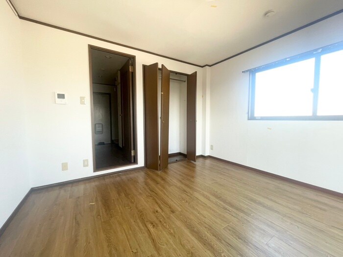 物件内観写真8　(居室)