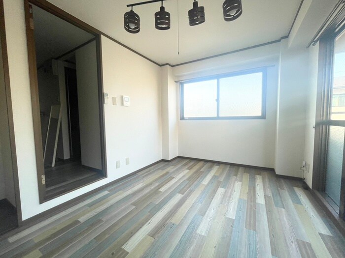 物件内観写真9　(居室)