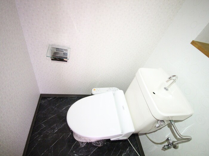 物件内観写真11　(トイレ)