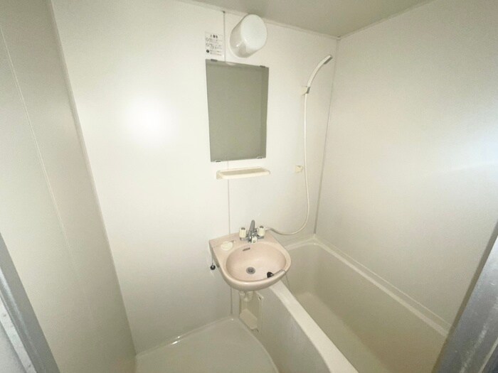 物件内観写真13　(洗面)