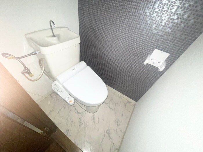 物件内観写真16　(トイレ)