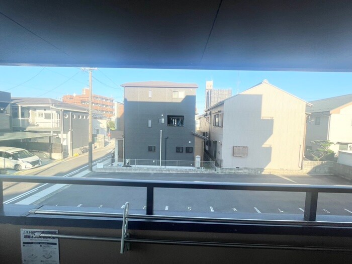 物件内観写真18　(室内からの展望)