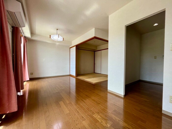 物件内観写真8　(居室)